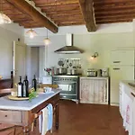 Podere Gragnano 12, Emma